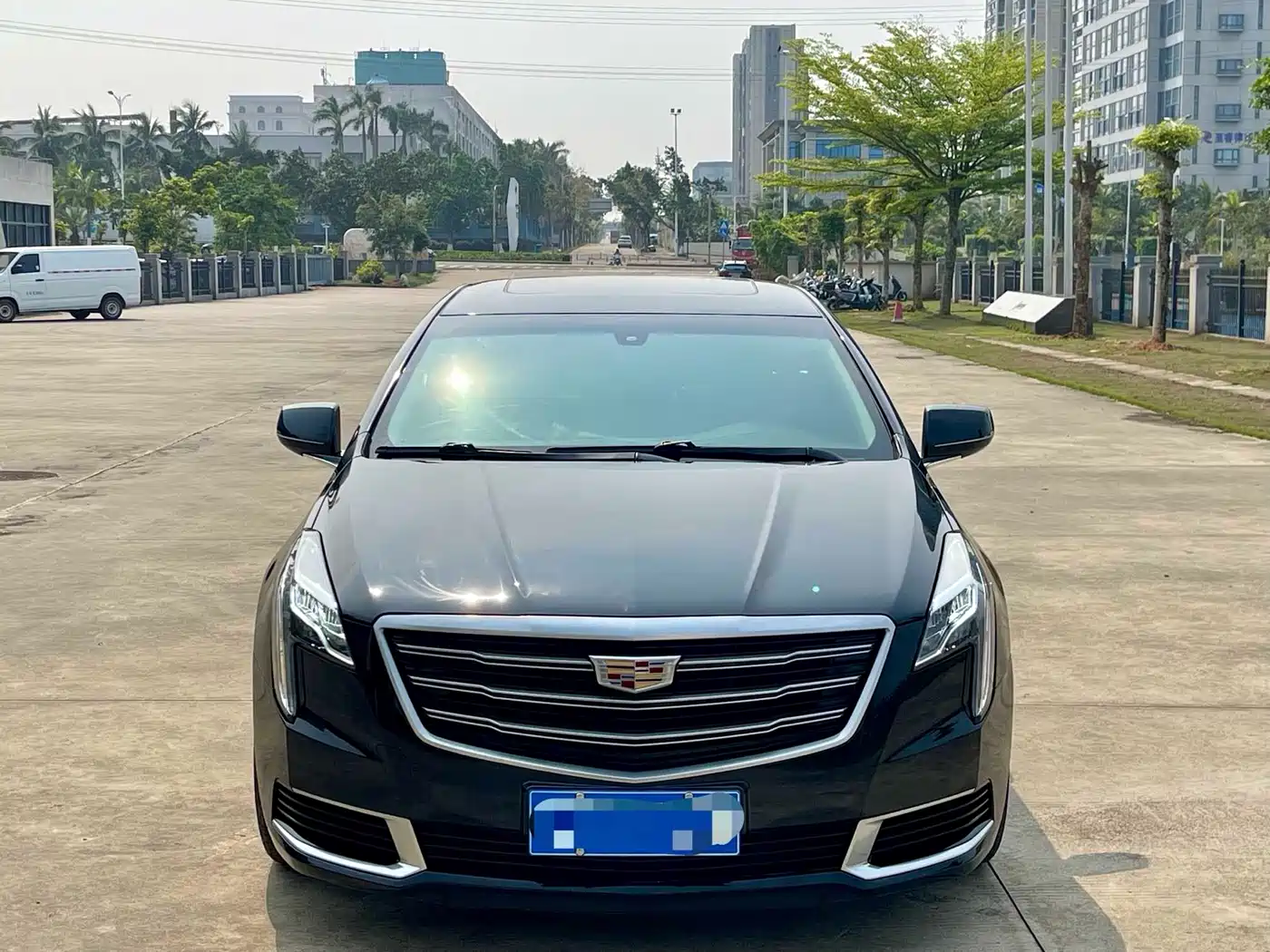 Cadillac XTS 2018 28T Technology фото 2