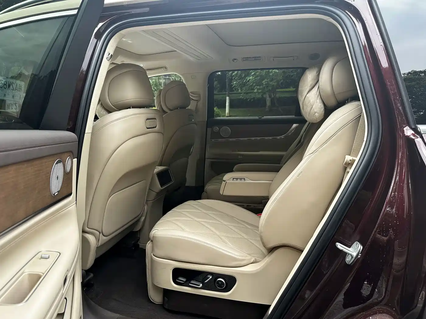 Aito M9 2026 2025 Extended Range Ultra 52kWh 6-Seater