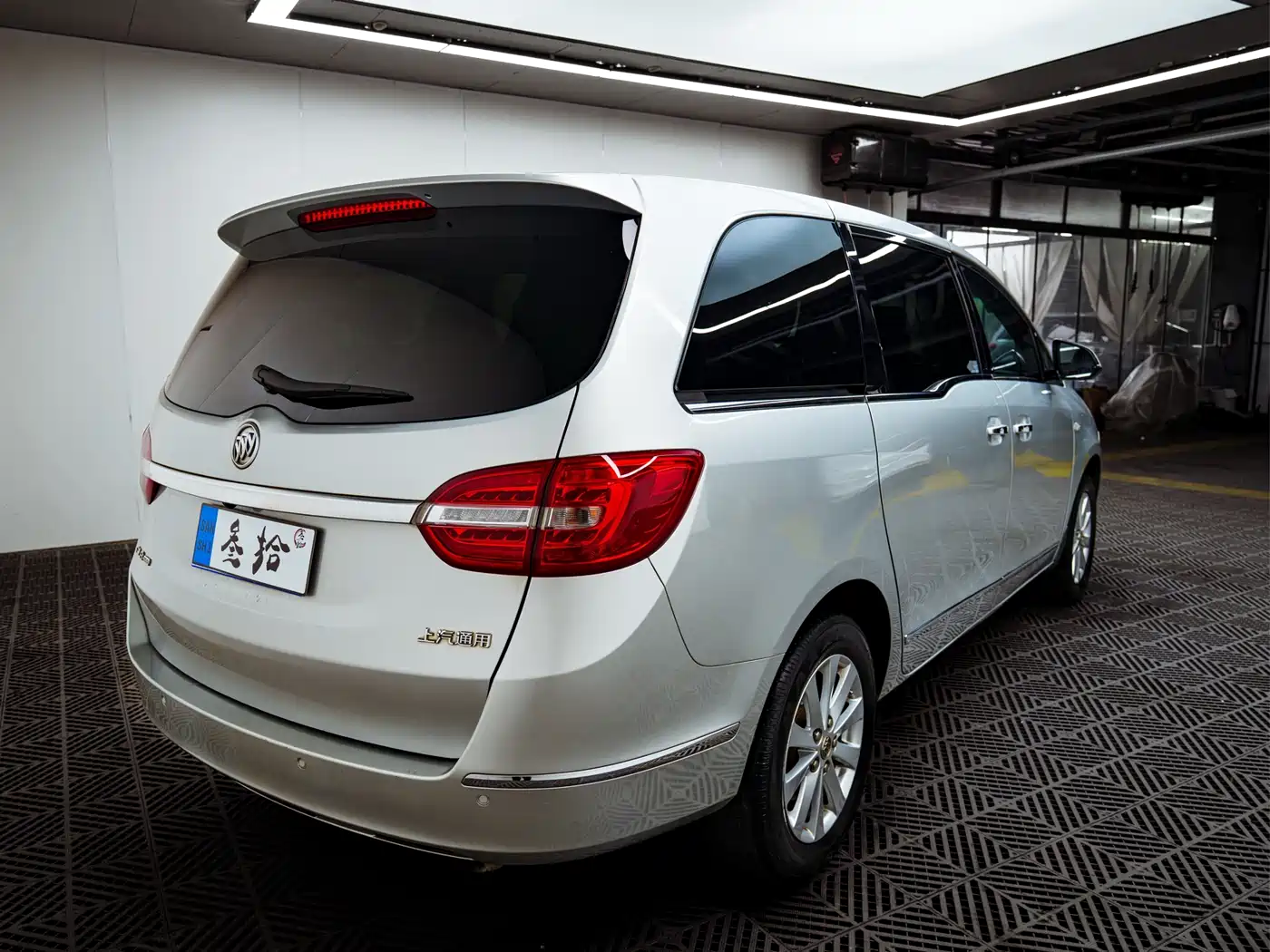 Buick GL8 2017 25S Premium Model China V фото 7