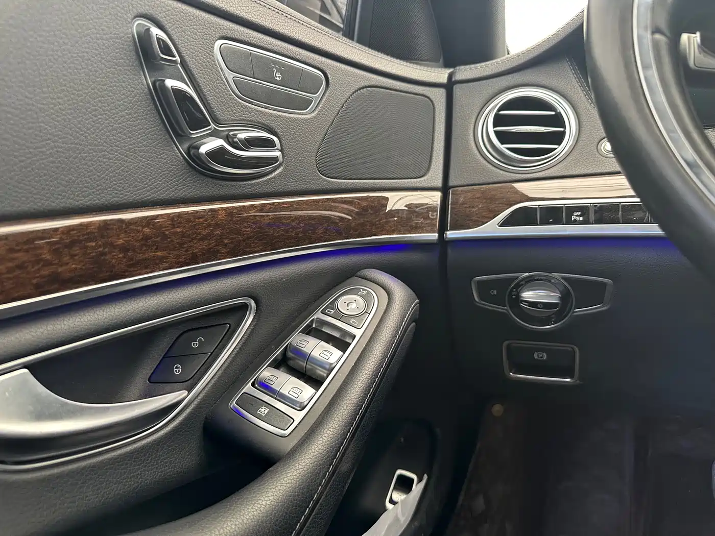 Mercedes-Benz S-Class 2016 S 320 L Luxury фото 31