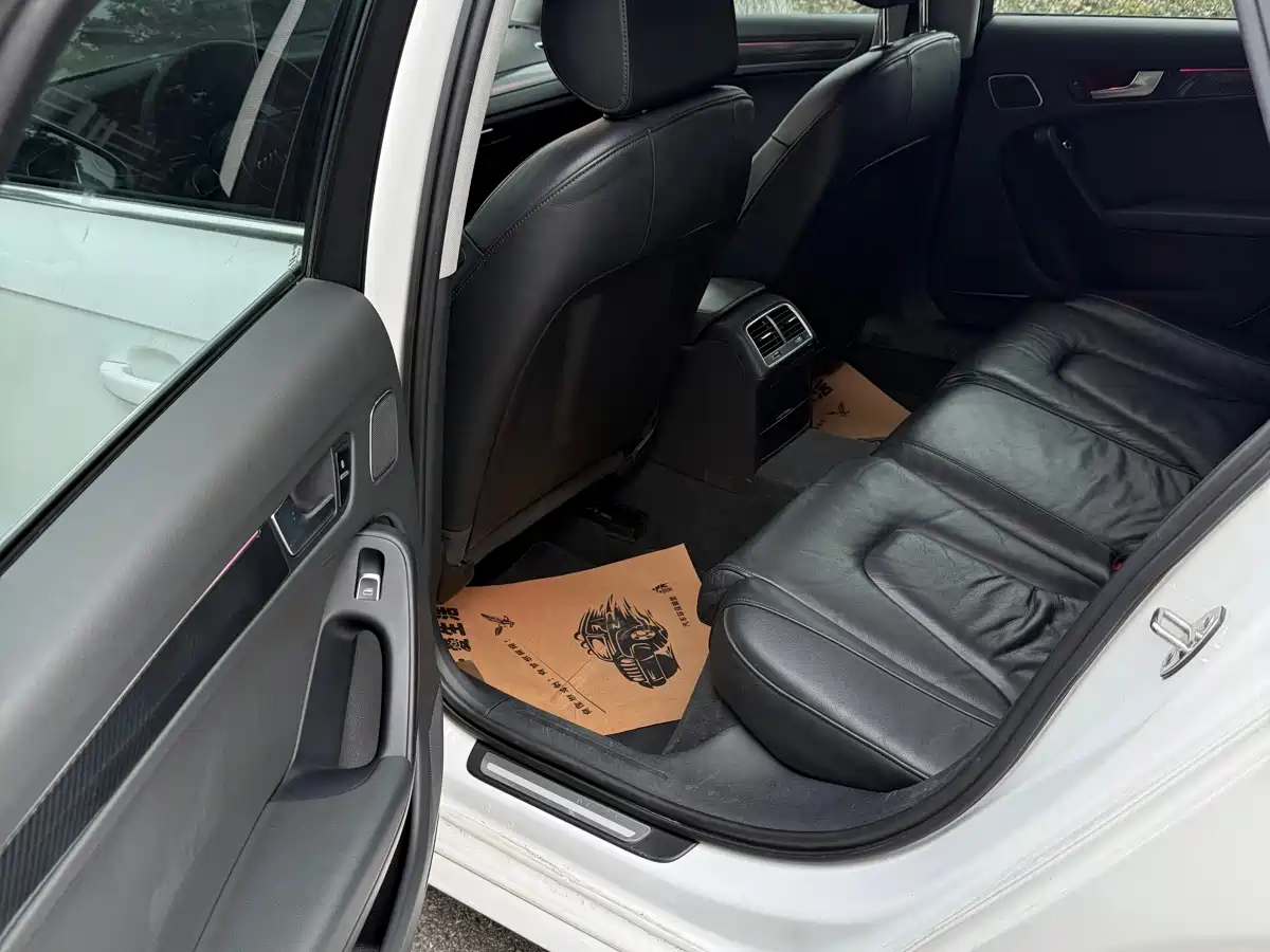 Audi A4L 2015 35 TFSI Auto Comfort фото 9