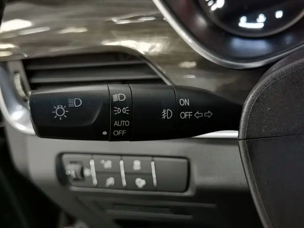 Фото 21 - Baojun 560