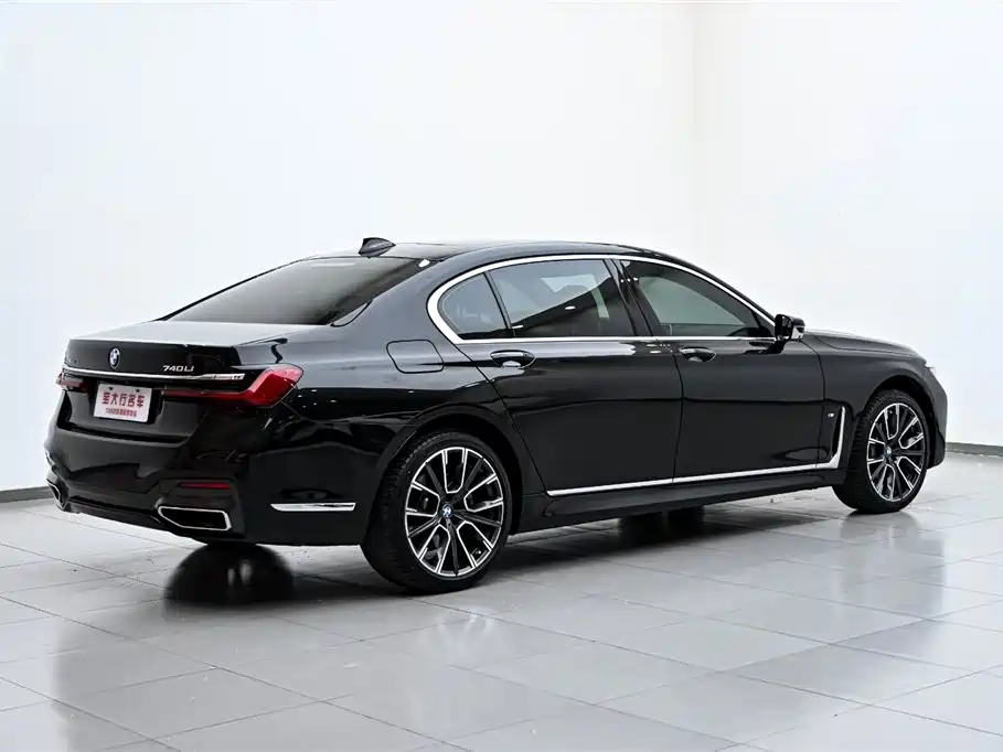 BMW 7 Series 2019 Facelift 740Li xDrive Executive M Sport Package фото 7