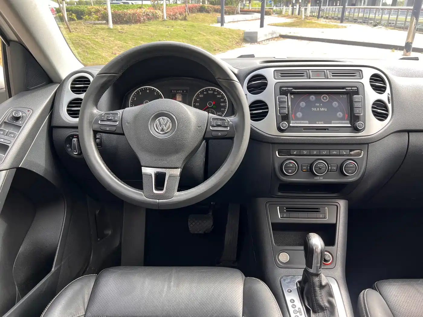 Volkswagen Tiguan 2016 Model 300TSI Automatic 2WD Luxury Edition фото 15