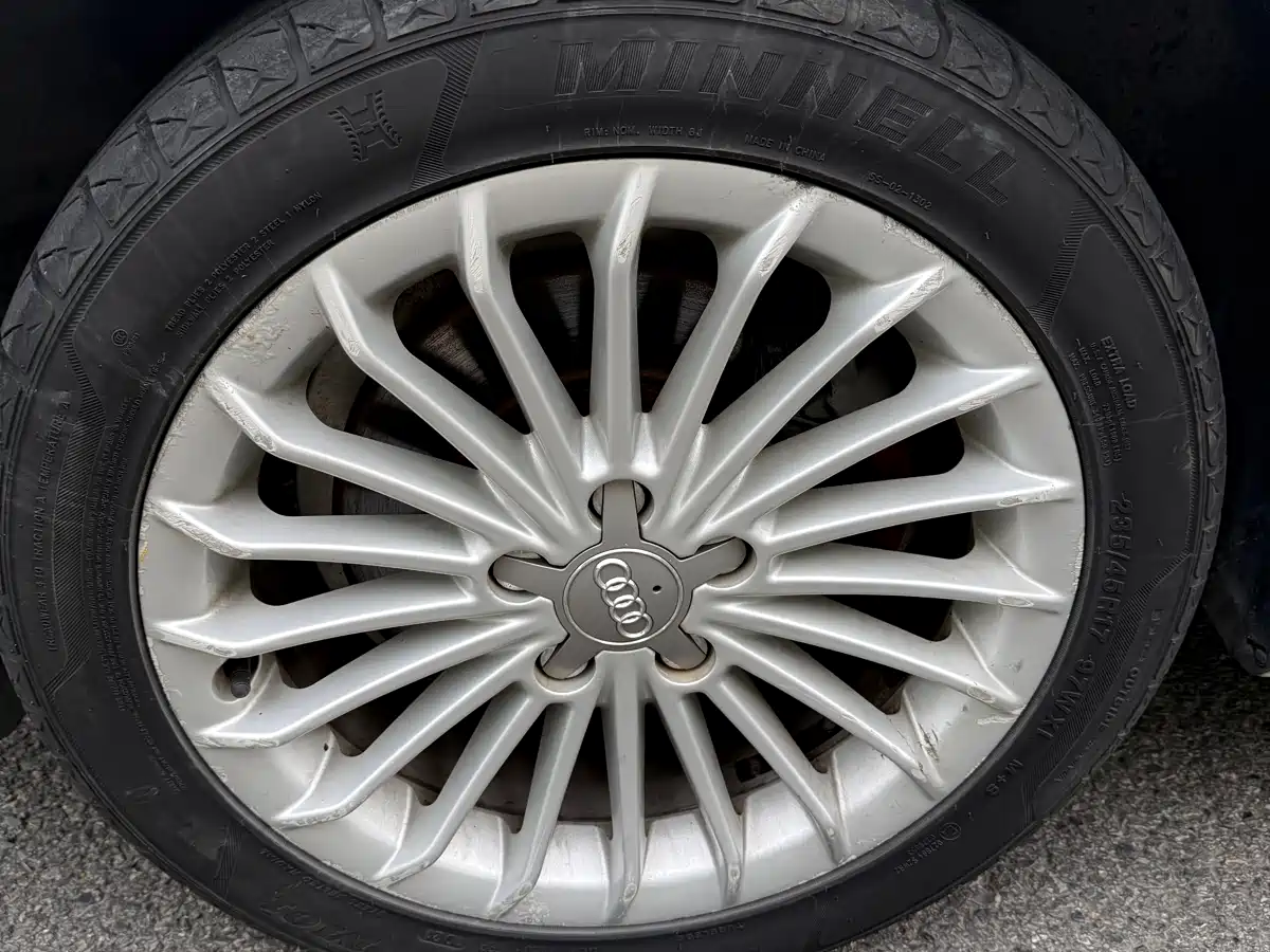Audi A4L 2015 35 TFSI Auto Comfort фото 4