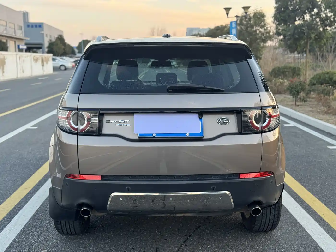 Land Rover Discovery Sport 2016 2.0T SE фото 3