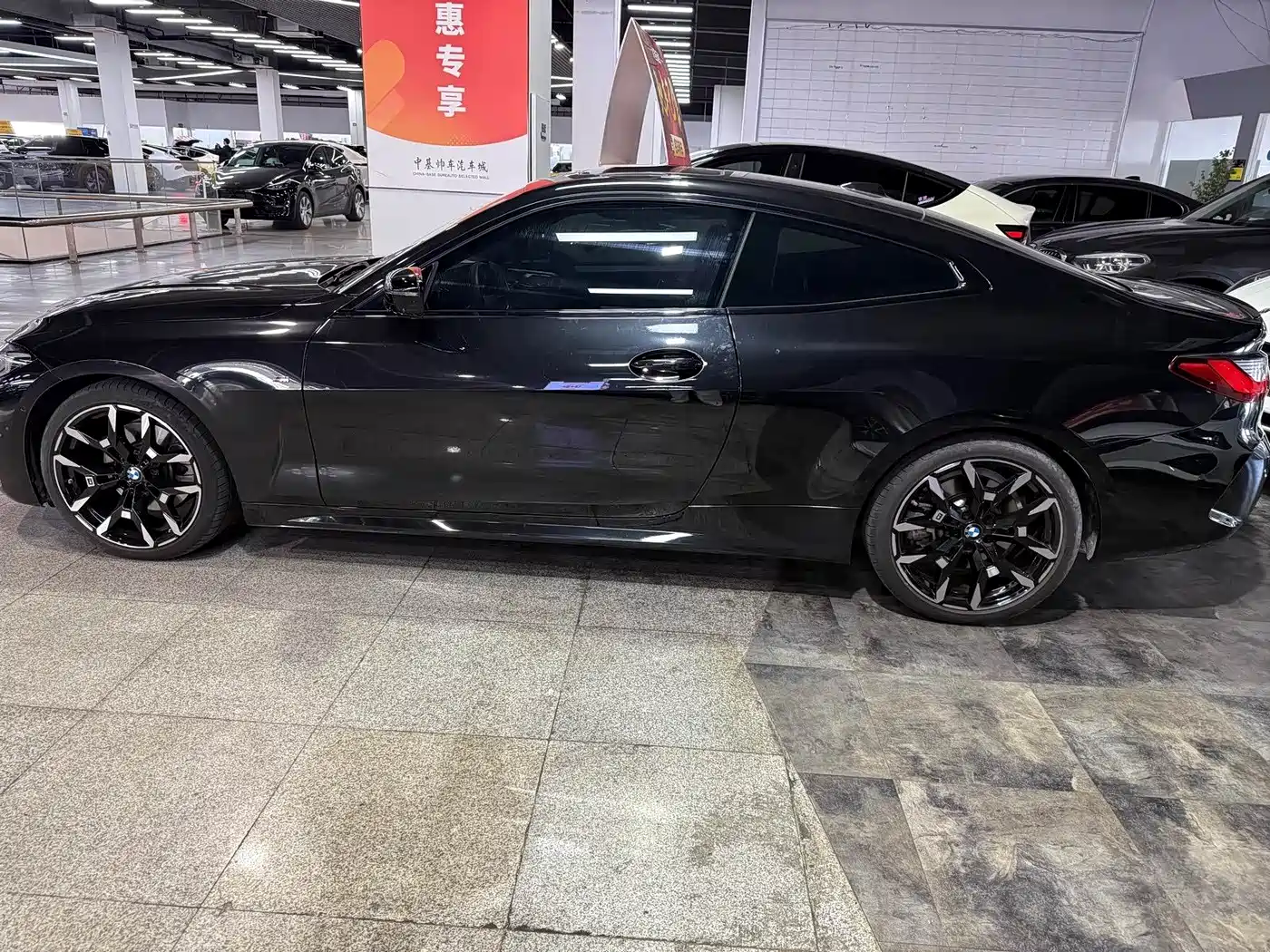 BMW 4 Series 2024 430i M Sport Shadow Edition фото 9