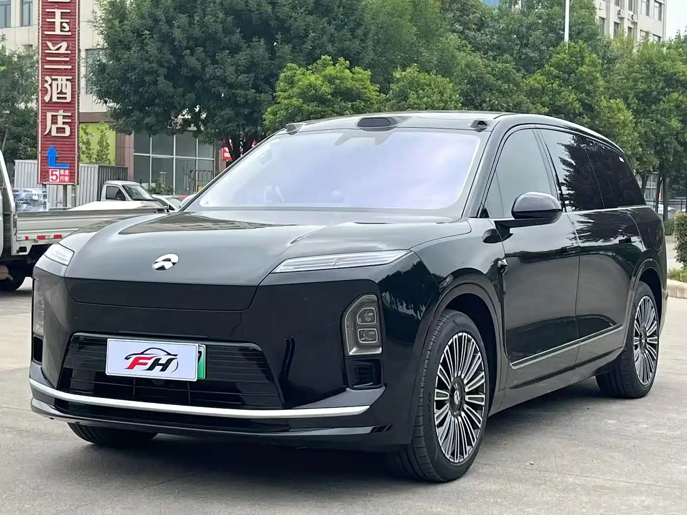 2026 NIO ES8