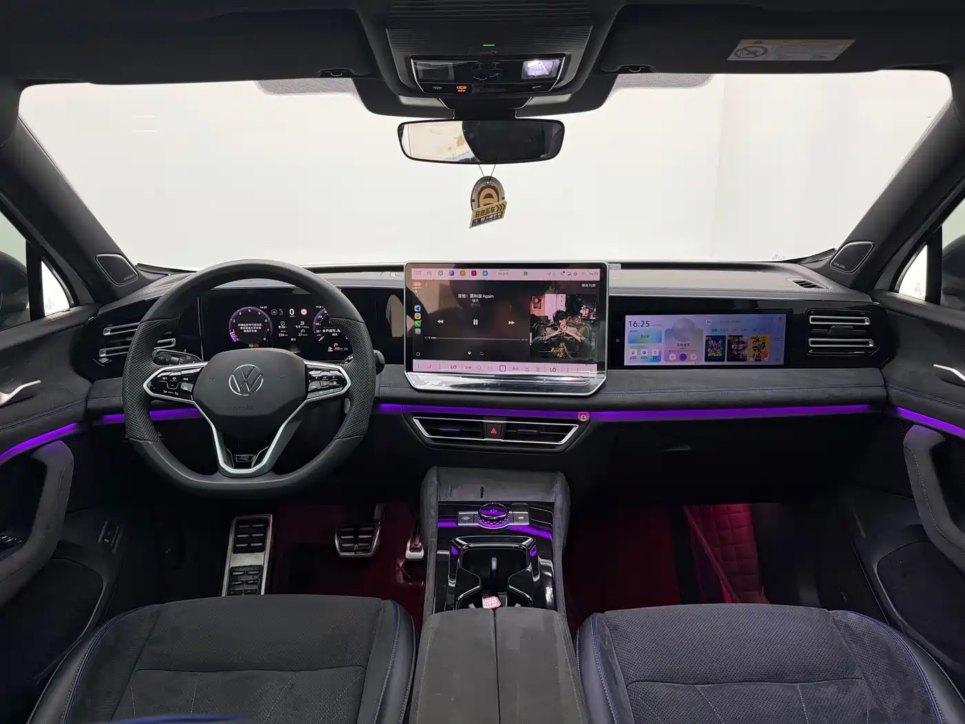 Volkswagen Tiguan L 2024 PRO 330TSI FWD R-Line Intelligent Premium Edition фото 13