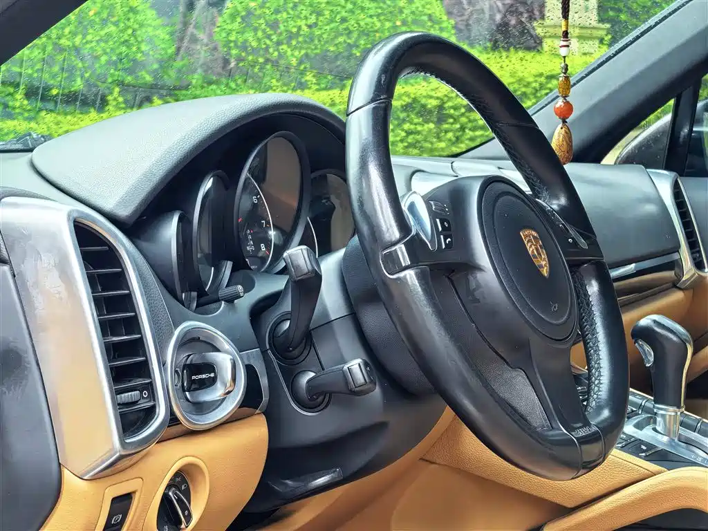 Porsche Cayenne 2015 Cayenne 3.0T фото 9