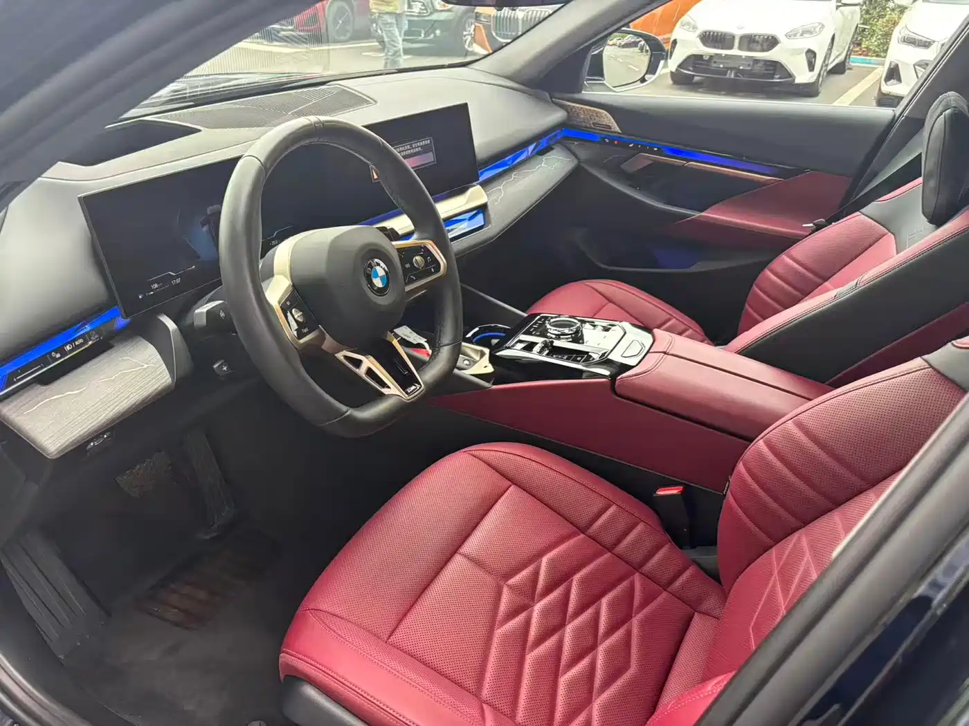 BMW 5 Series 2025 530Li Premium M Sport Package фото 7