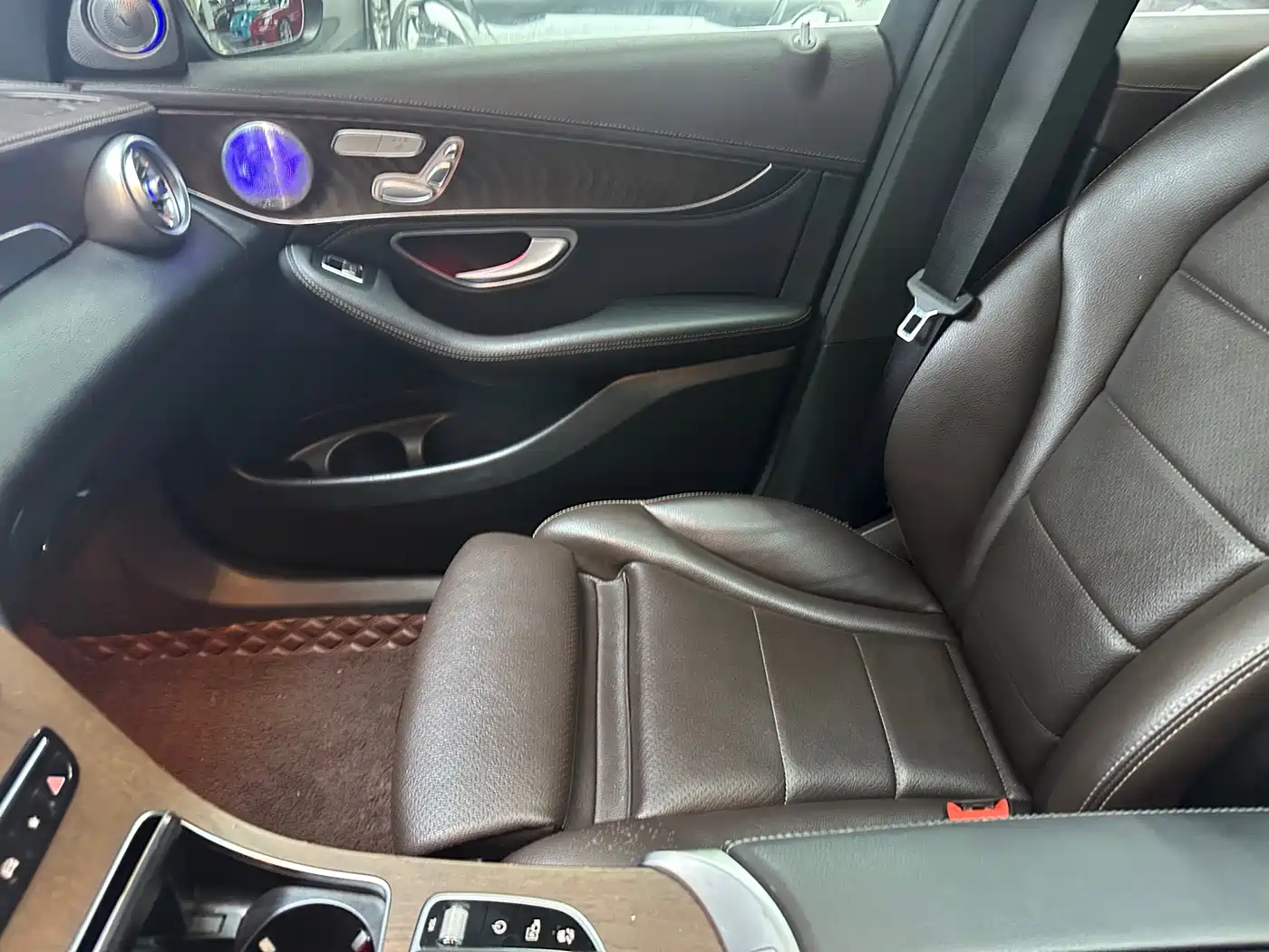 Mercedes-Benz GLC 2022 Model GLC 260 L 4MATIC Luxury Edition фото 7