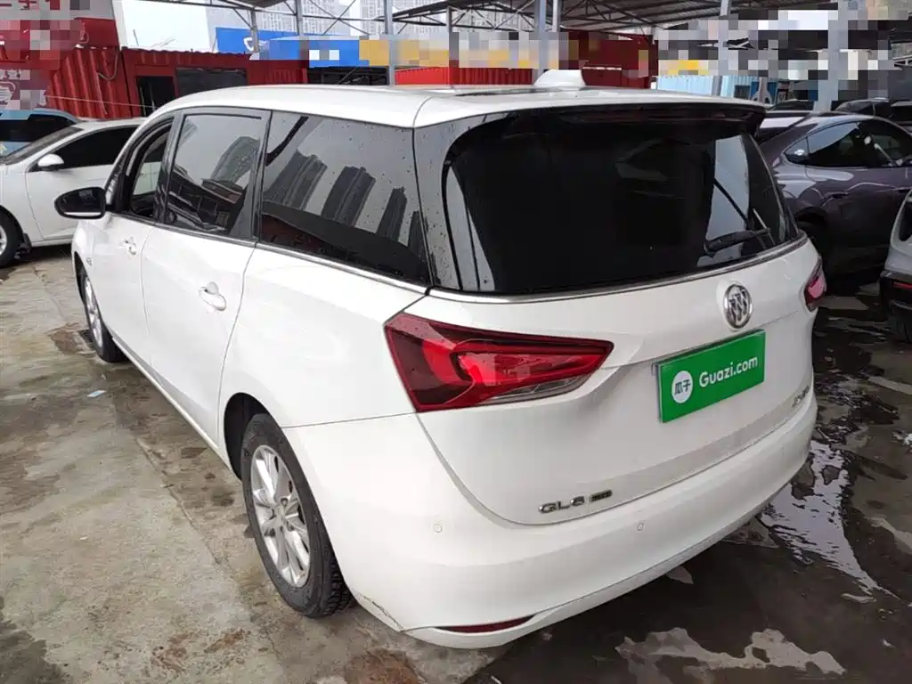 Buick GL6 2018 18T 6-Seater Luxury фото 5