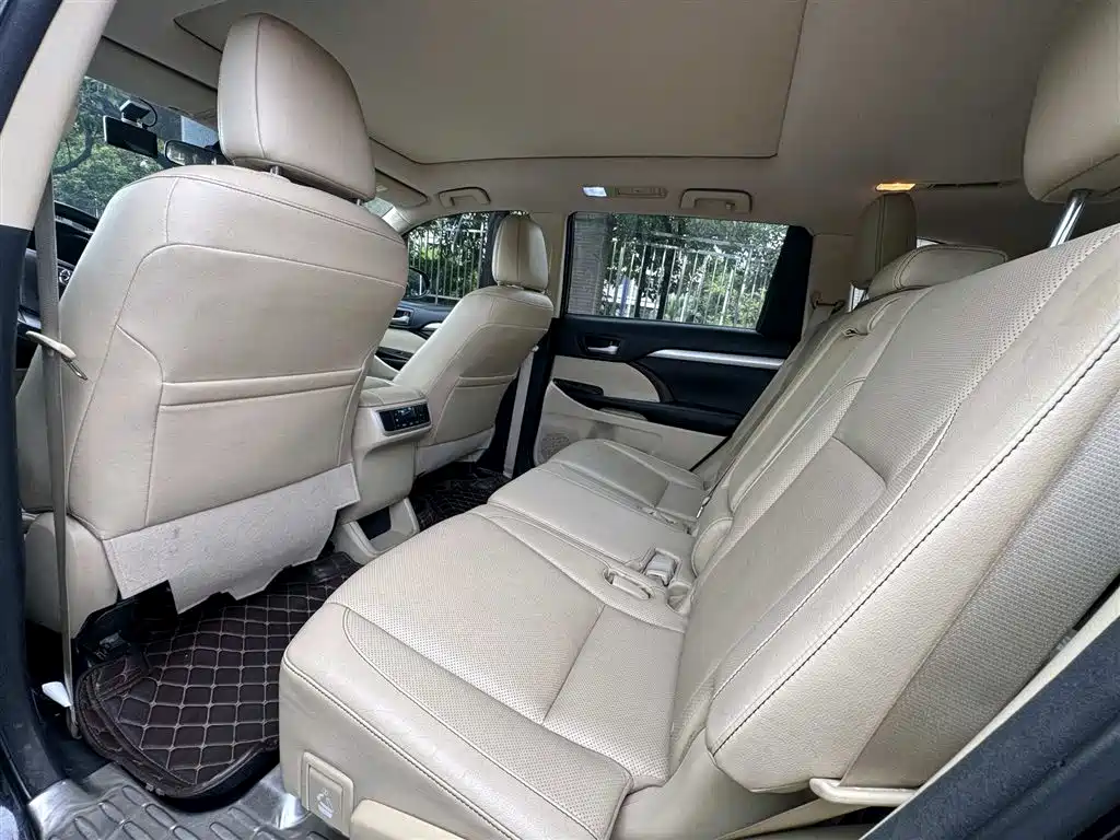 Toyota Highlander 2015 2.0T AWD Luxury Edition 7-seater фото 6