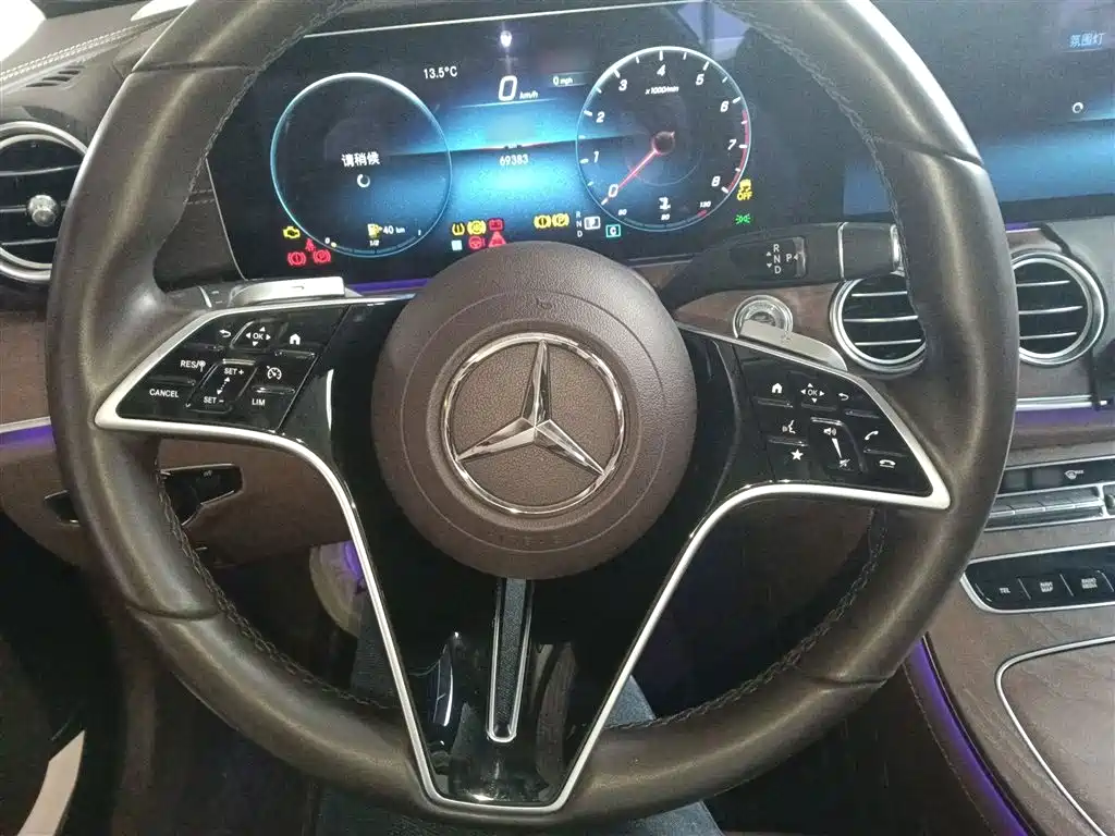 Mercedes-Benz E-Class 2023 E 300 L Fashion фото 7