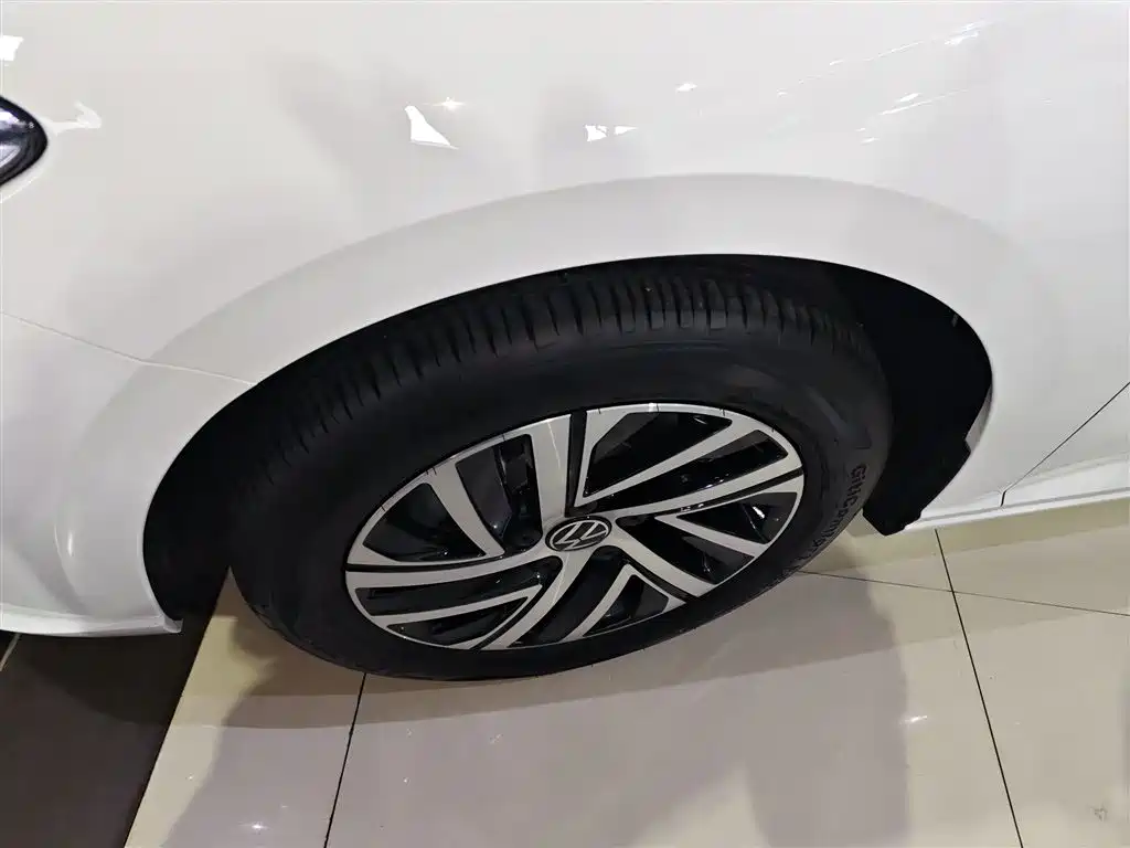 Volkswagen Lavida 2024 Model 300TSI DSG Starlight Leading Edition фото 22