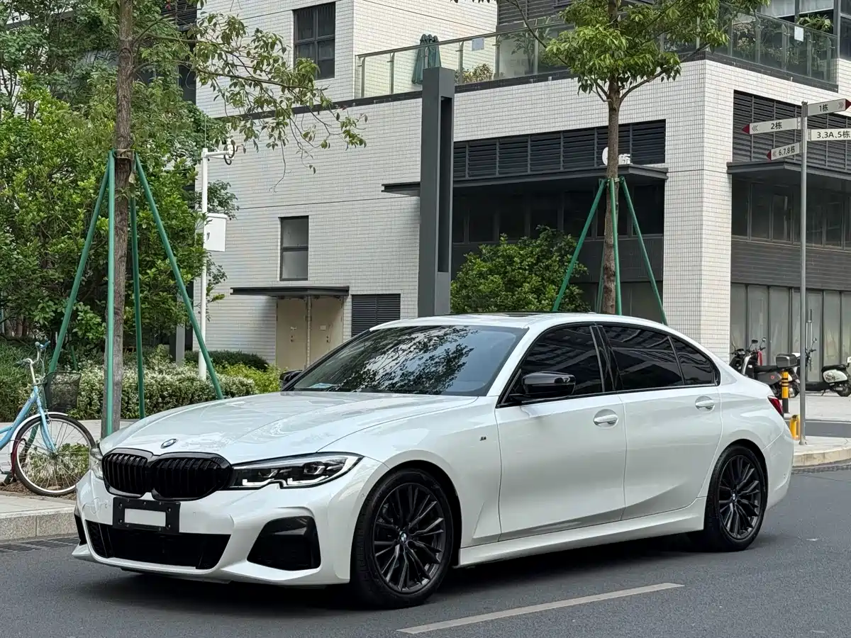 BMW 3 Series 2022 325Li M Sport Shadow Edition фото 3