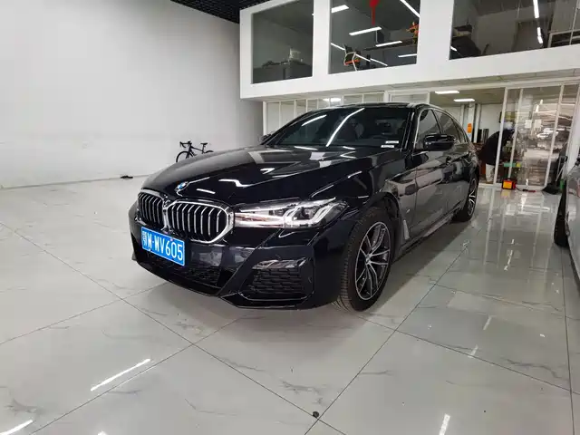 BMW 5 SERIES