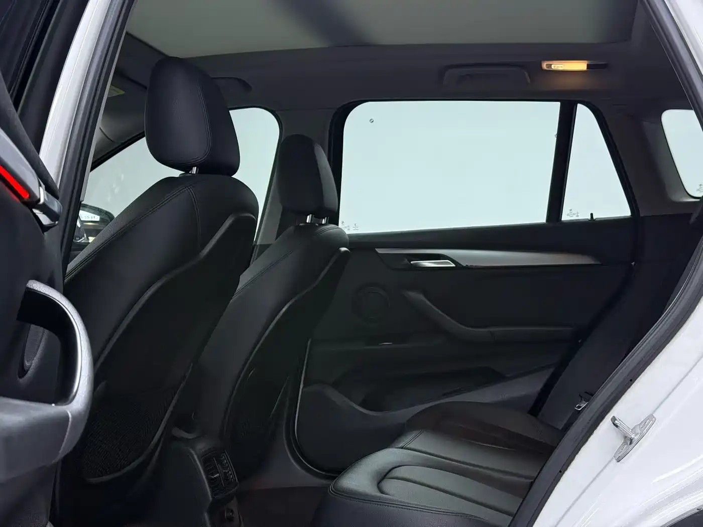 BMW X1 2018 sDrive18Li Fashion Model фото 6