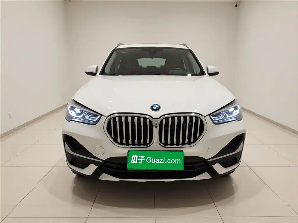 BMW X1 2020 xDrive25Li Premium Edition фото 3
