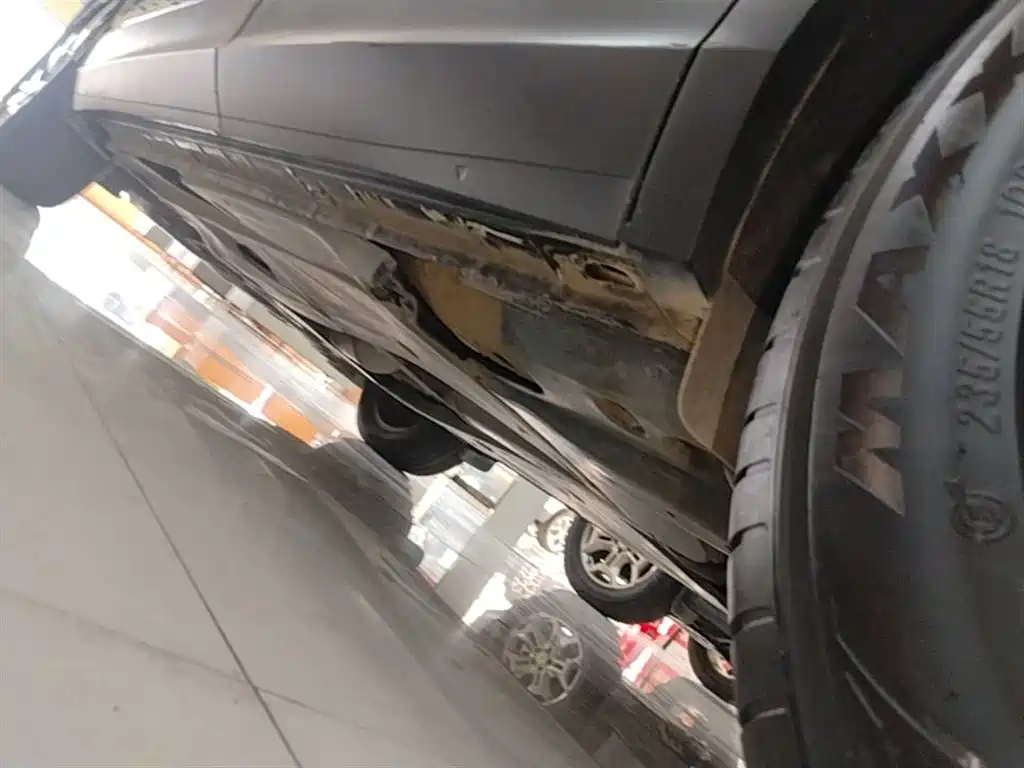 Volkswagen Tiguan L 2023 330TSI Auto 2WD Smart Edition фото 22