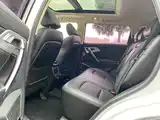 Фото 7 - Geely Atlas