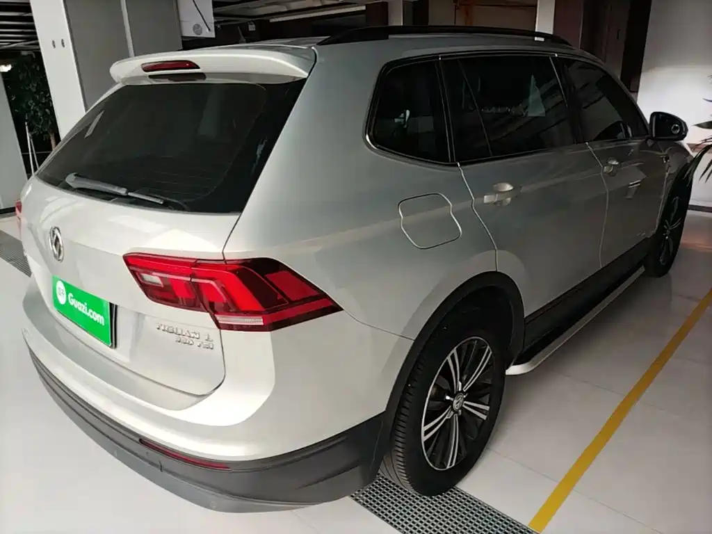 صورة 7 - Volkswagen Tiguan L