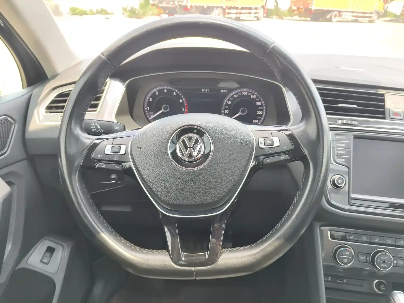 Volkswagen Tiguan 2017 330TSI 4WD Creative фото 15