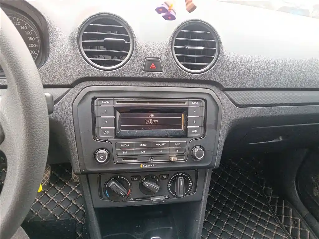 Volkswagen Jetta 2015 Value Edition 1.6L Automatic Fashion фото 9