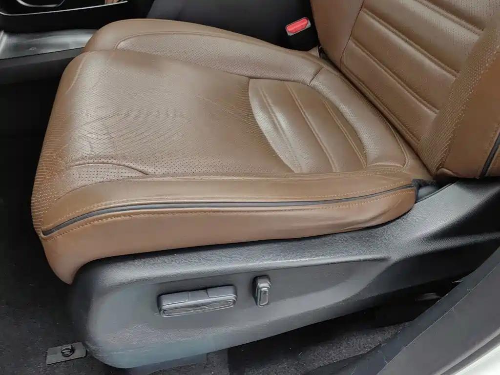 Фото 20 - Honda UR-V