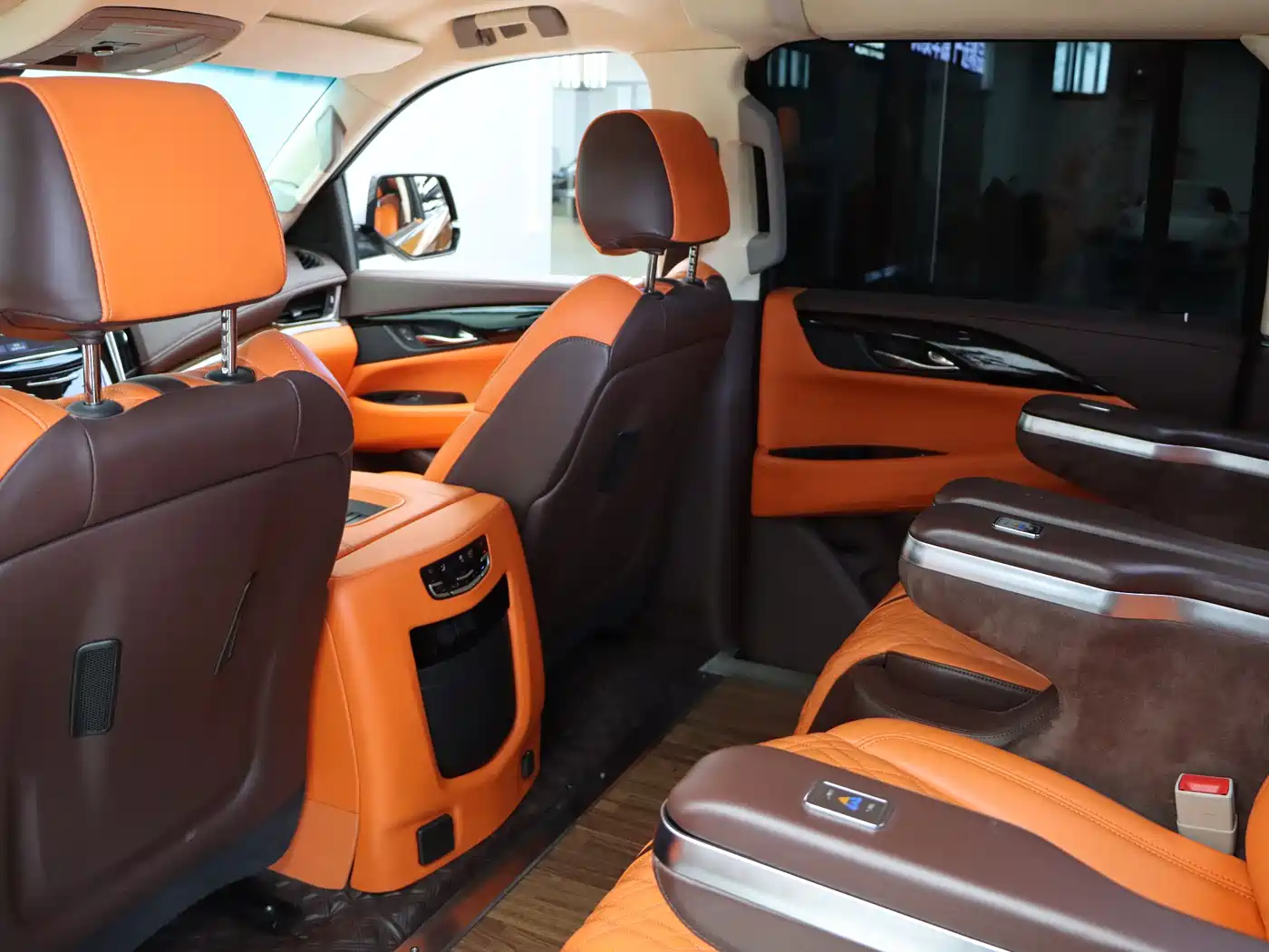 Cadillac Escalade 2017 6.2L ESV Platinum Extended фото 24