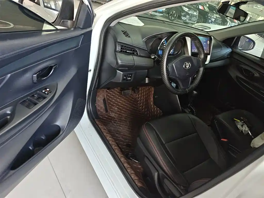 Toyota Vios FS 2017 1.5L CVT Fengchi Edition фото 16