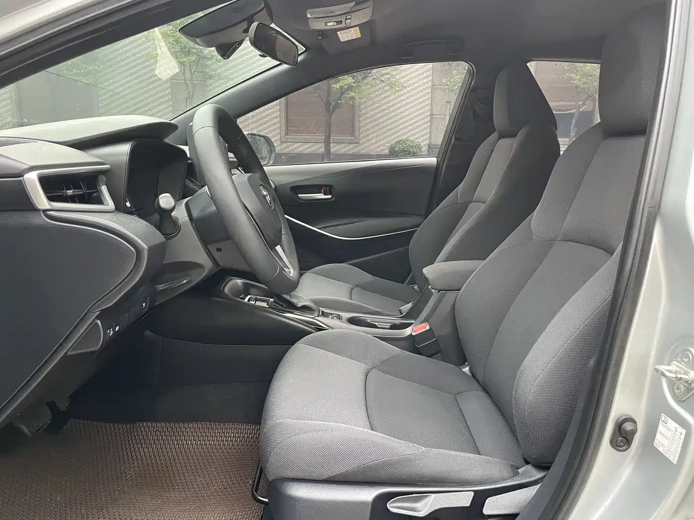 Toyota Levin 2021 Dual Hybrid 1.8H E-CVT Leading Edition фото 5