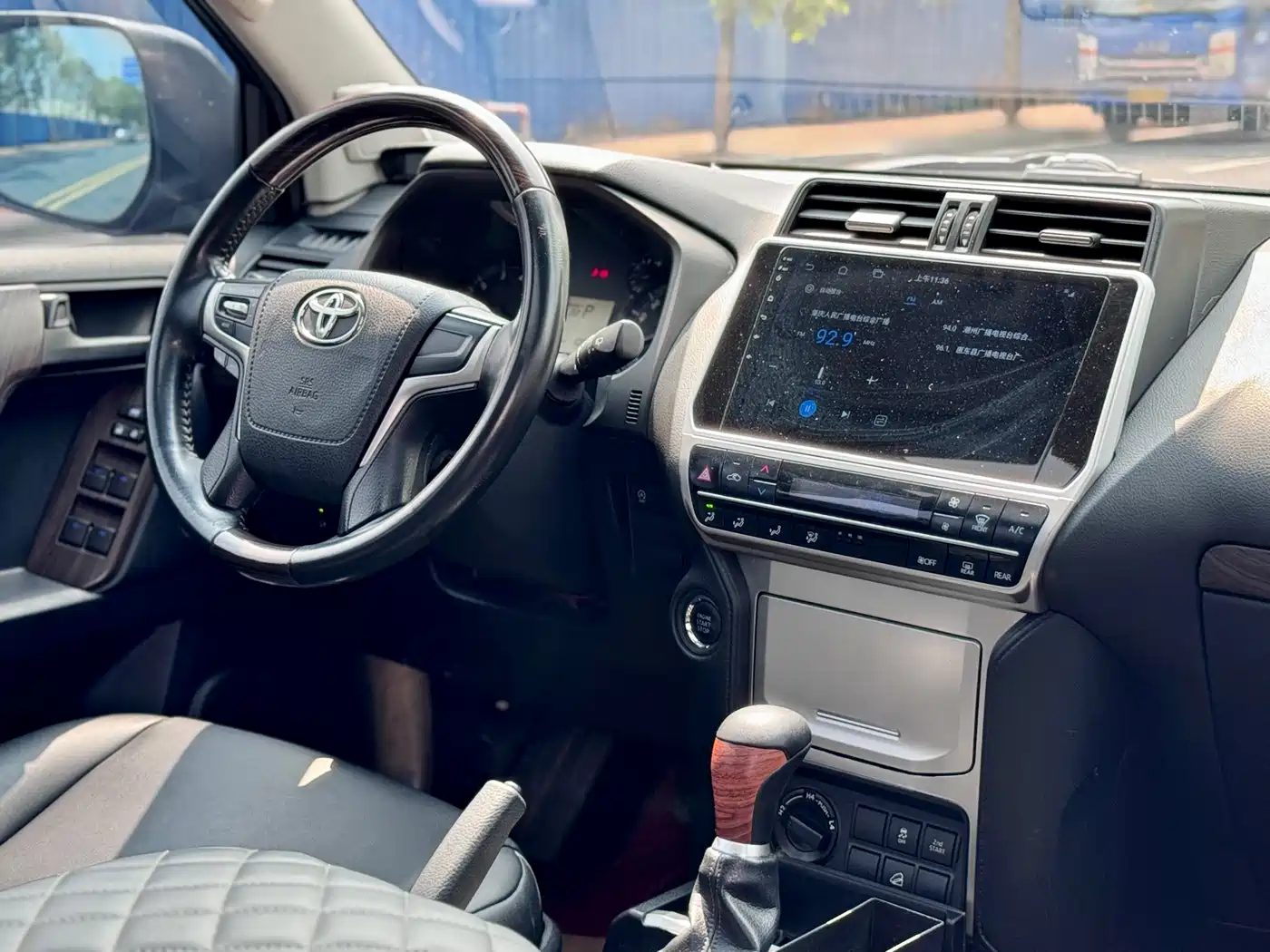 Toyota Prado 2018 3.5L Auto SX фото 9