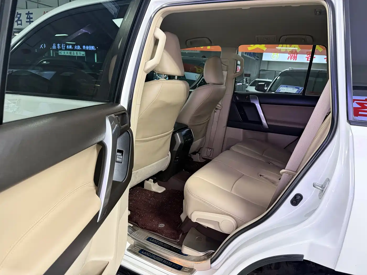 Toyota Prado (Import) 2010 2.7L Automatic Standard фото 9