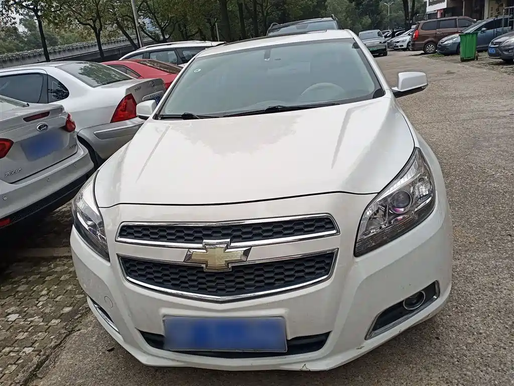 Chevrolet Malibu 2014 2.0L Automatic Comfort фото 3