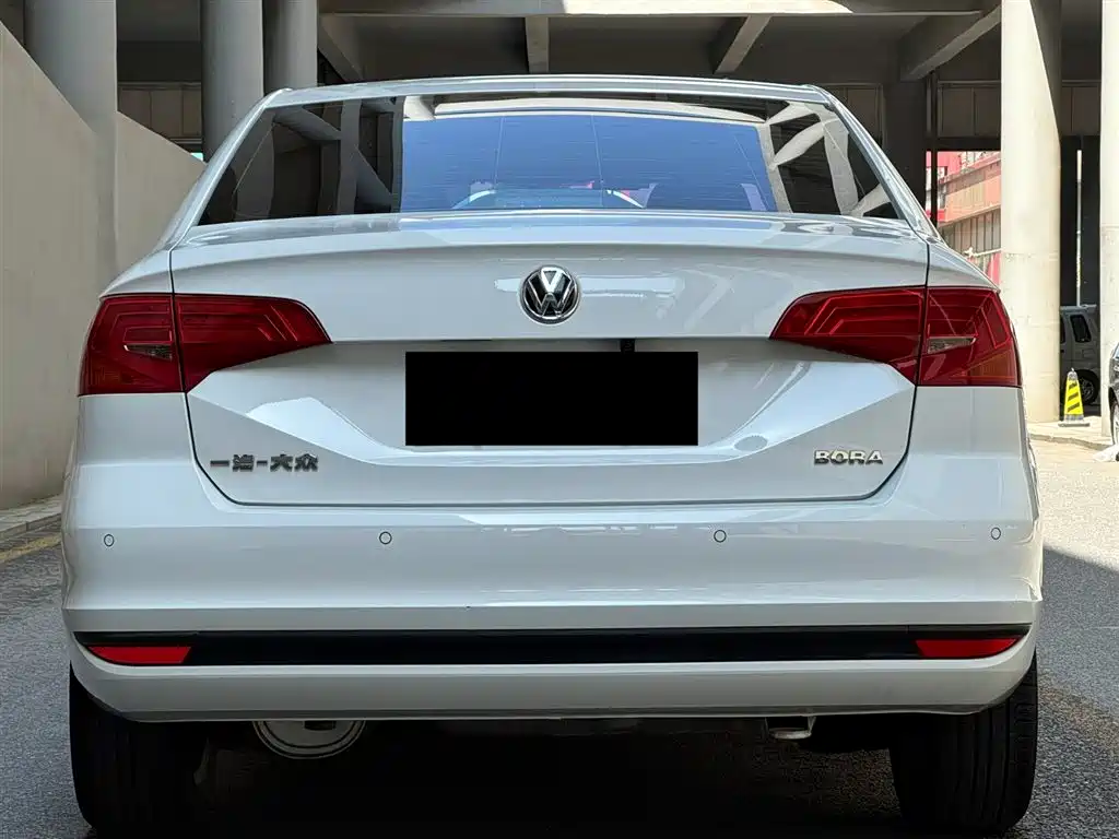 Volkswagen Bora 2019 Facelift 1.5L Automatic Fashion China VI фото 4