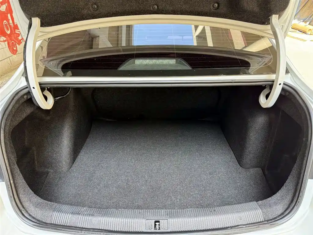 Volkswagen Bora 2019 Facelift 1.5L Automatic Fashion China VI фото 8