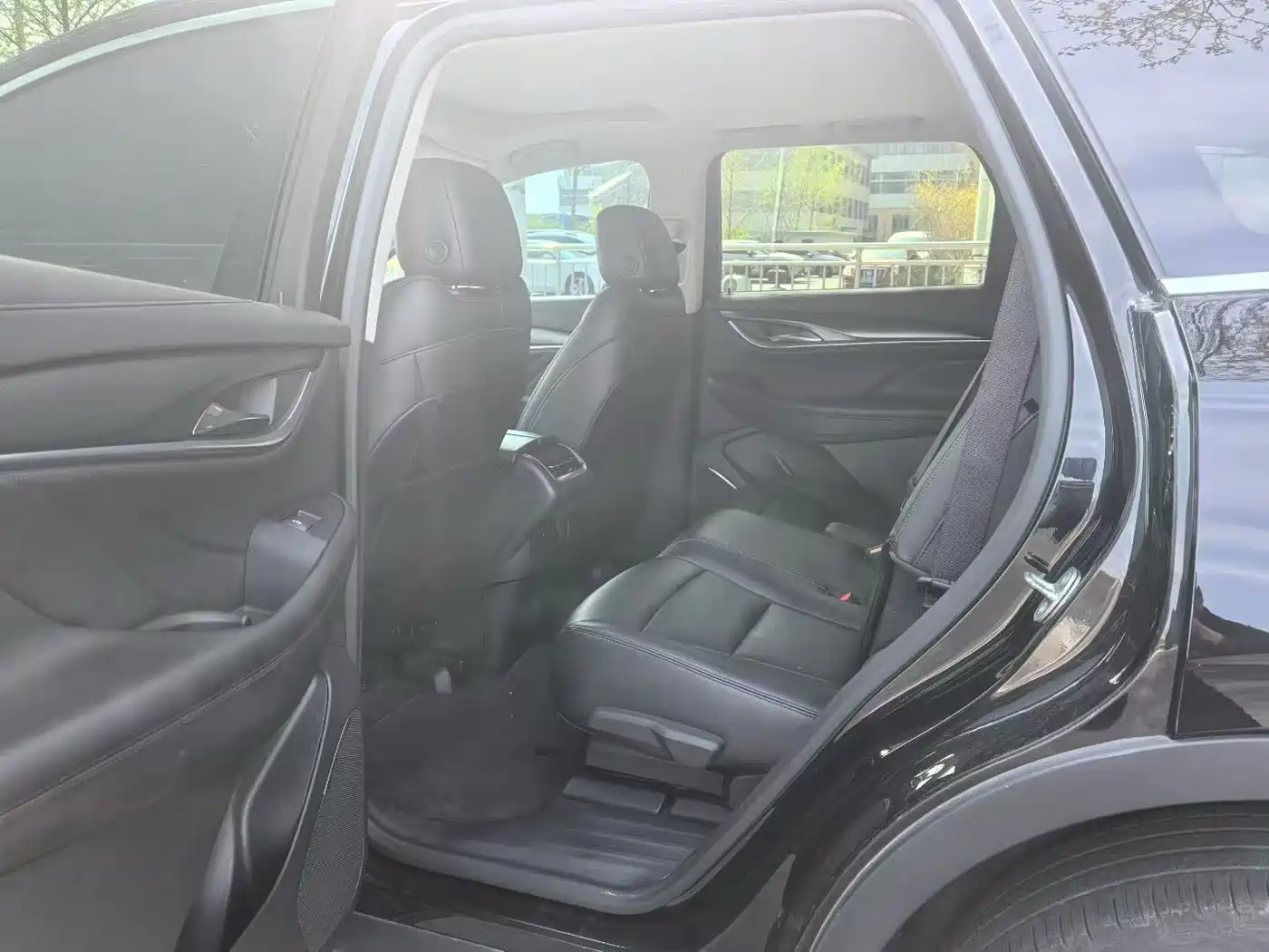 Buick Enclave 2022 652T 2WD Premium 7-Seater фото 8
