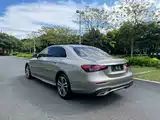 Photo 9 - Mercedes-Benz E-Class