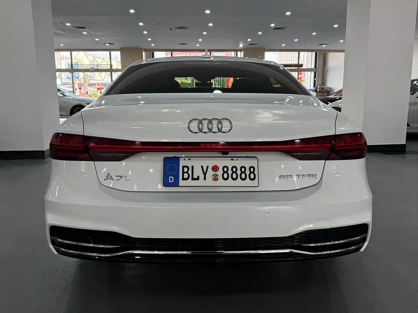 Audi A7L 2023 45 TFSI quattro S-line Black Warrior Edition фото 7