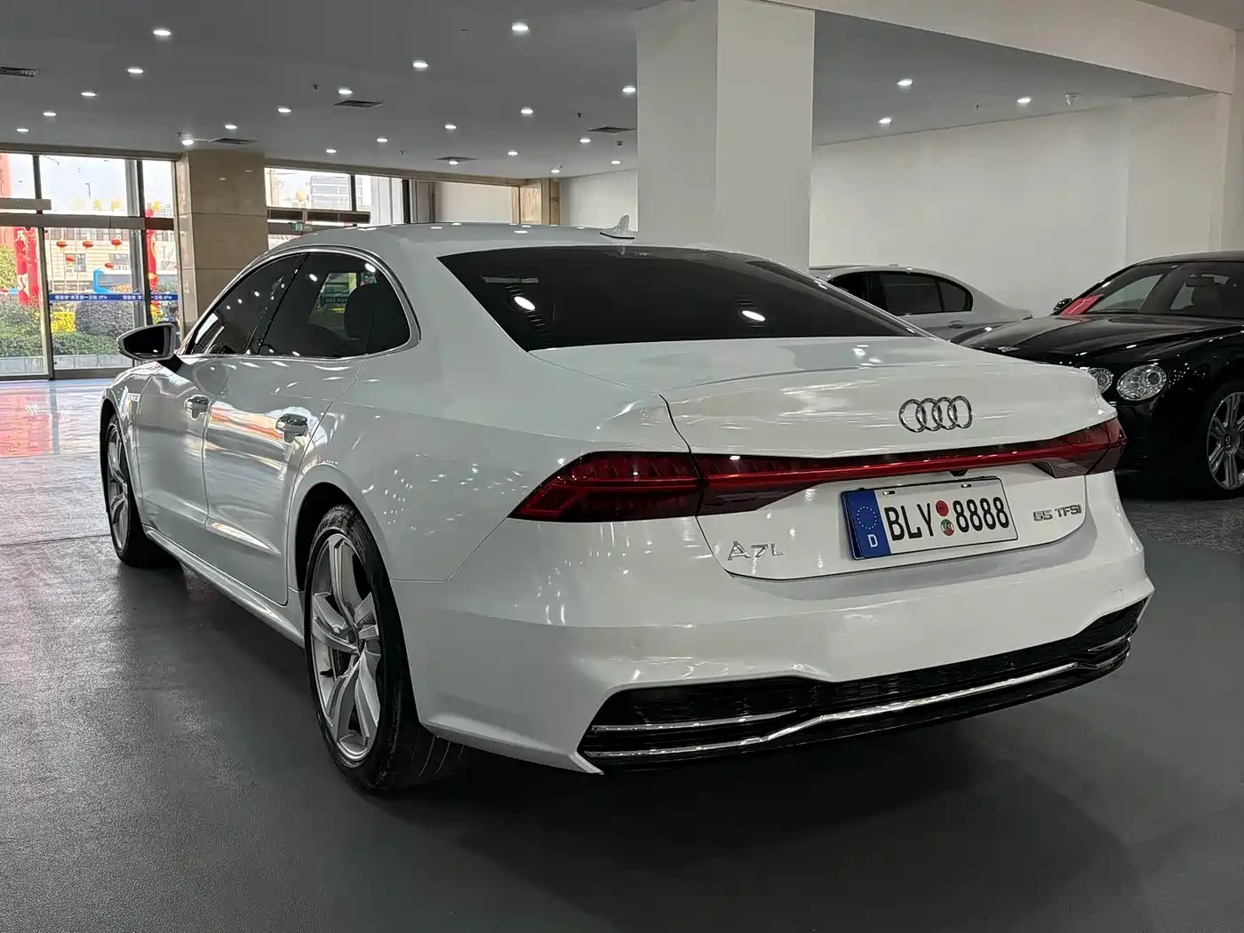 Audi A7L 2023 45 TFSI quattro S-line Black Warrior Edition фото 8