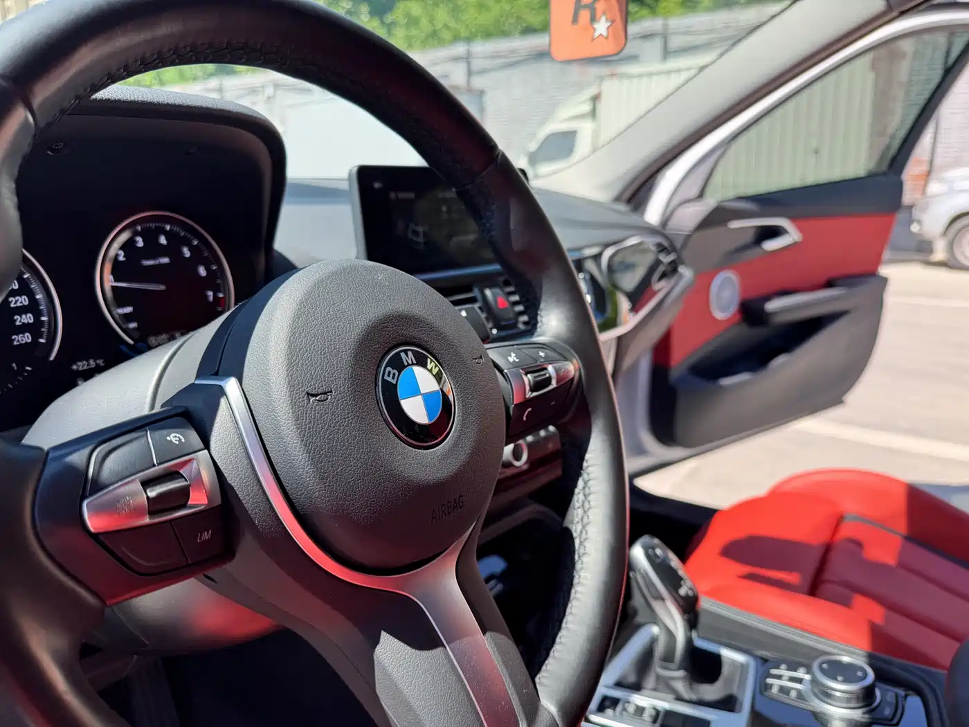BMW 1 Series 2021 125i M Sport Black Night Edition фото 7