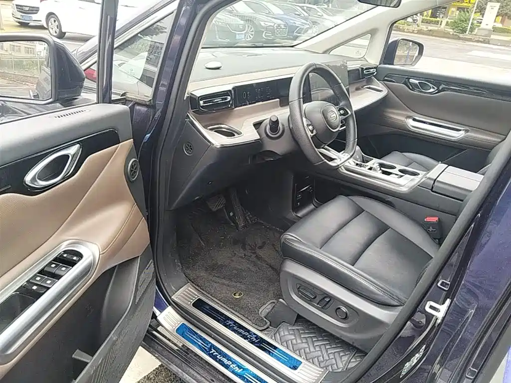 GAC Trumpchi Trumpchi E8 NEV 2024 Model 150km MAX фото 16