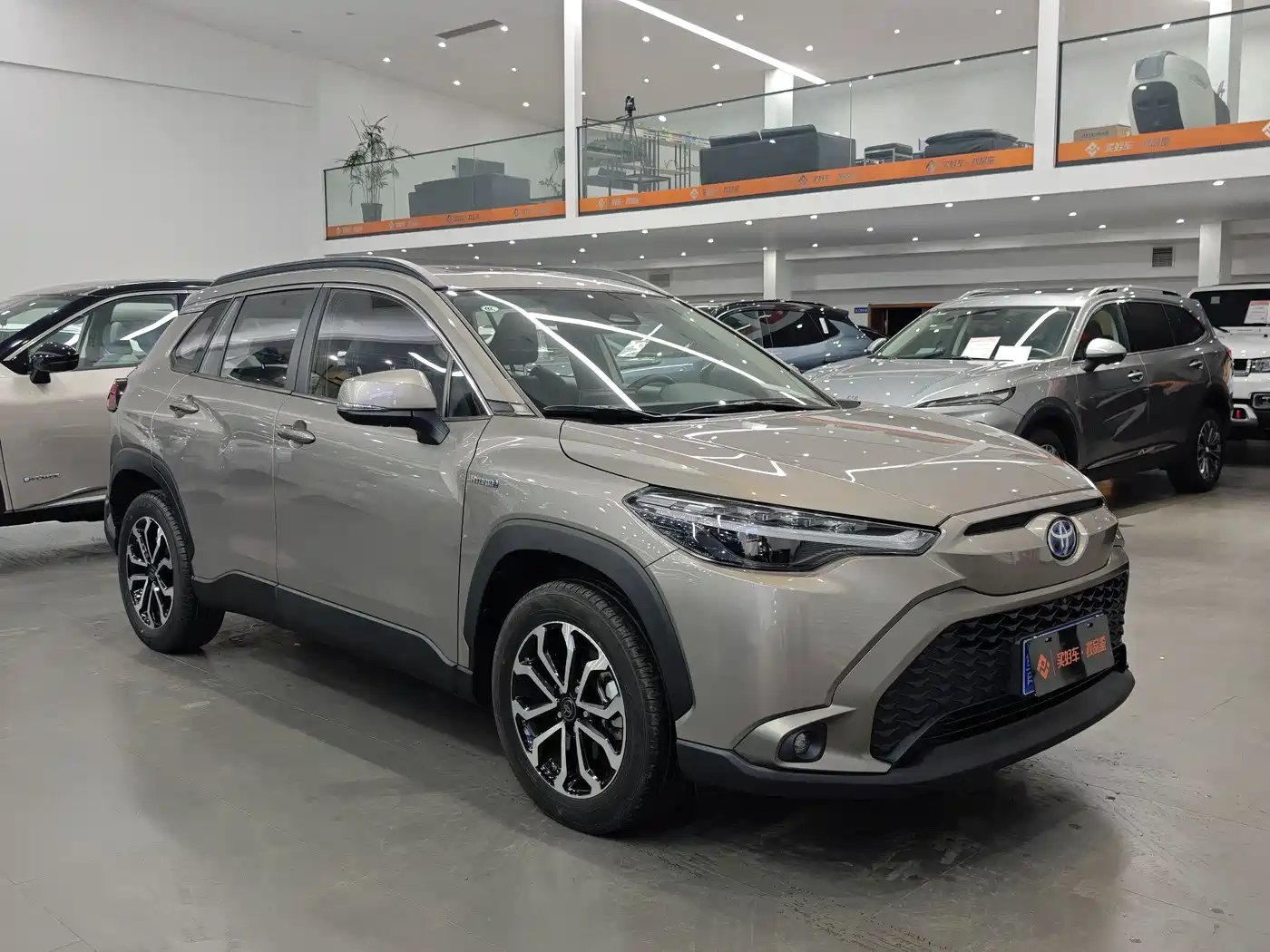 Toyota Frontlander 2023 2.0L Smart Hybrid Dual Engine Prestige Edition фото 2