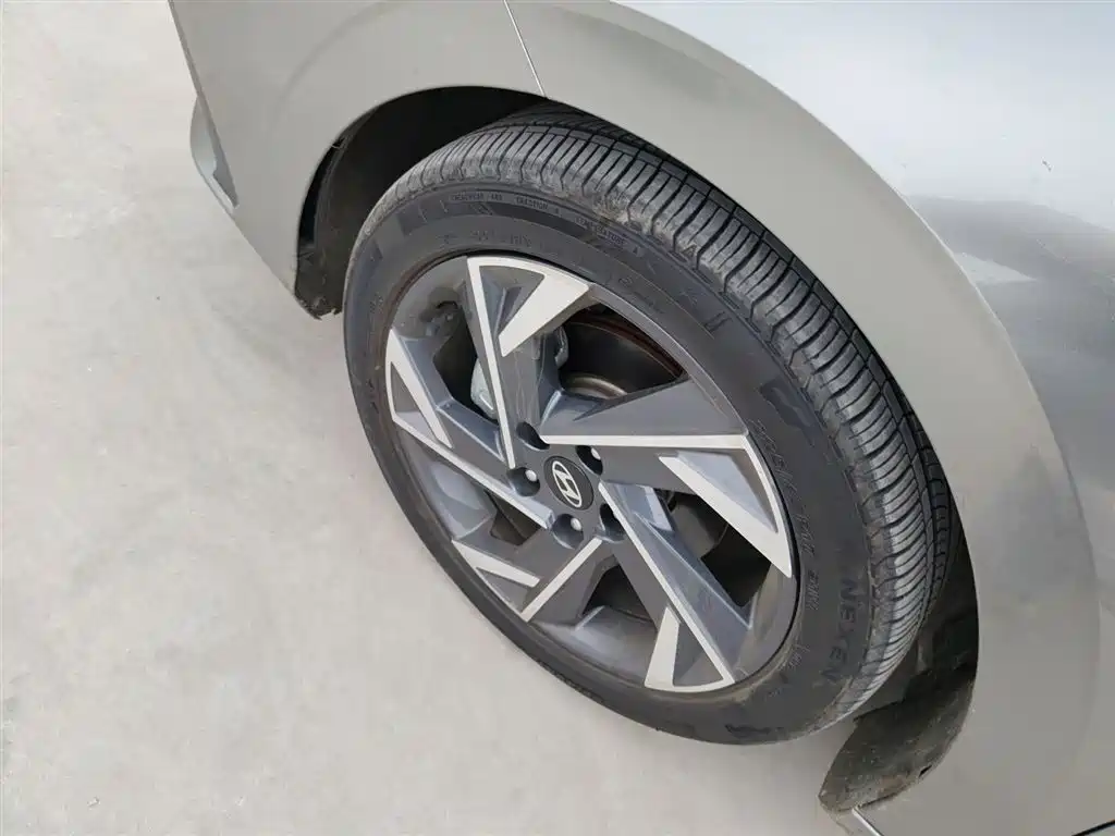Hyundai Elantra 2023 1.5L CVT GLX Elite Edition фото 23