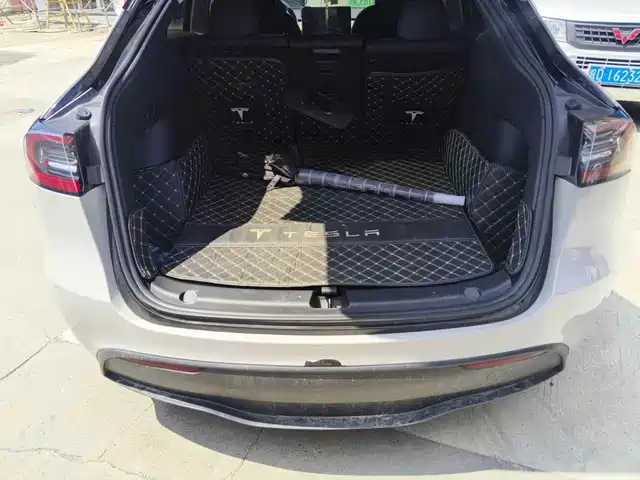 Tesla Model Y 2022 Facelift Rear-Wheel Drive Version — фото 5