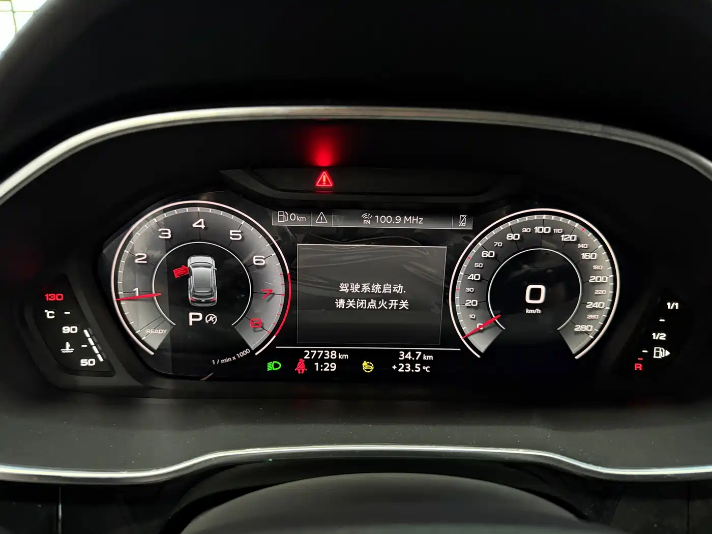 Audi Q3 2022 35 TFSI Fashion Dynamic фото 9