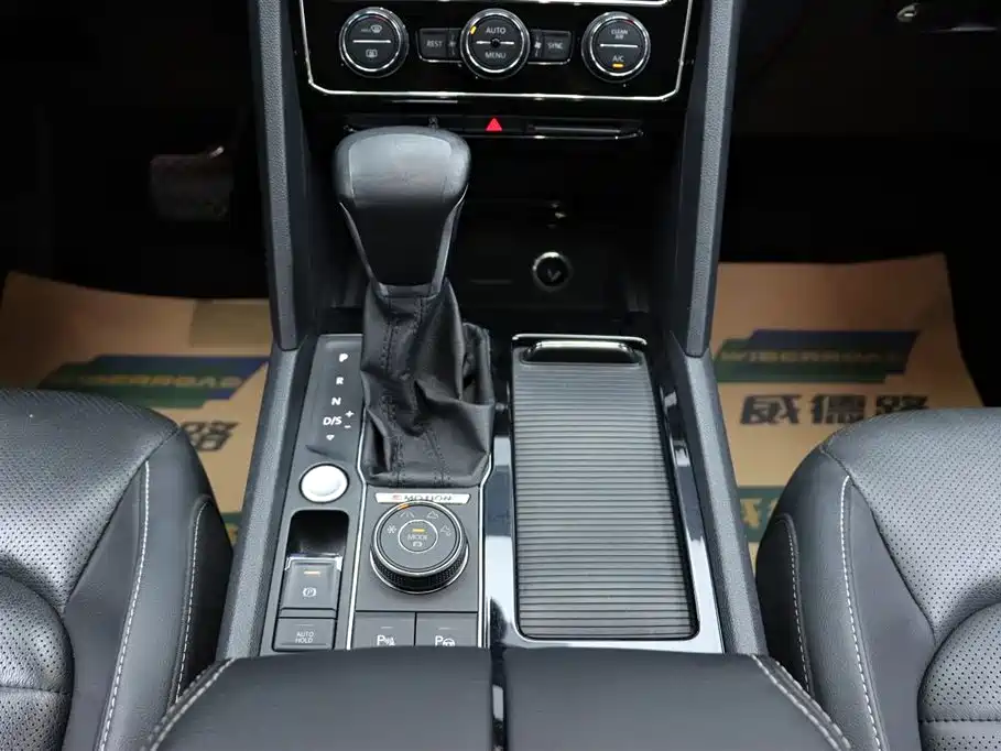 Фото 21 - Volkswagen Teramont