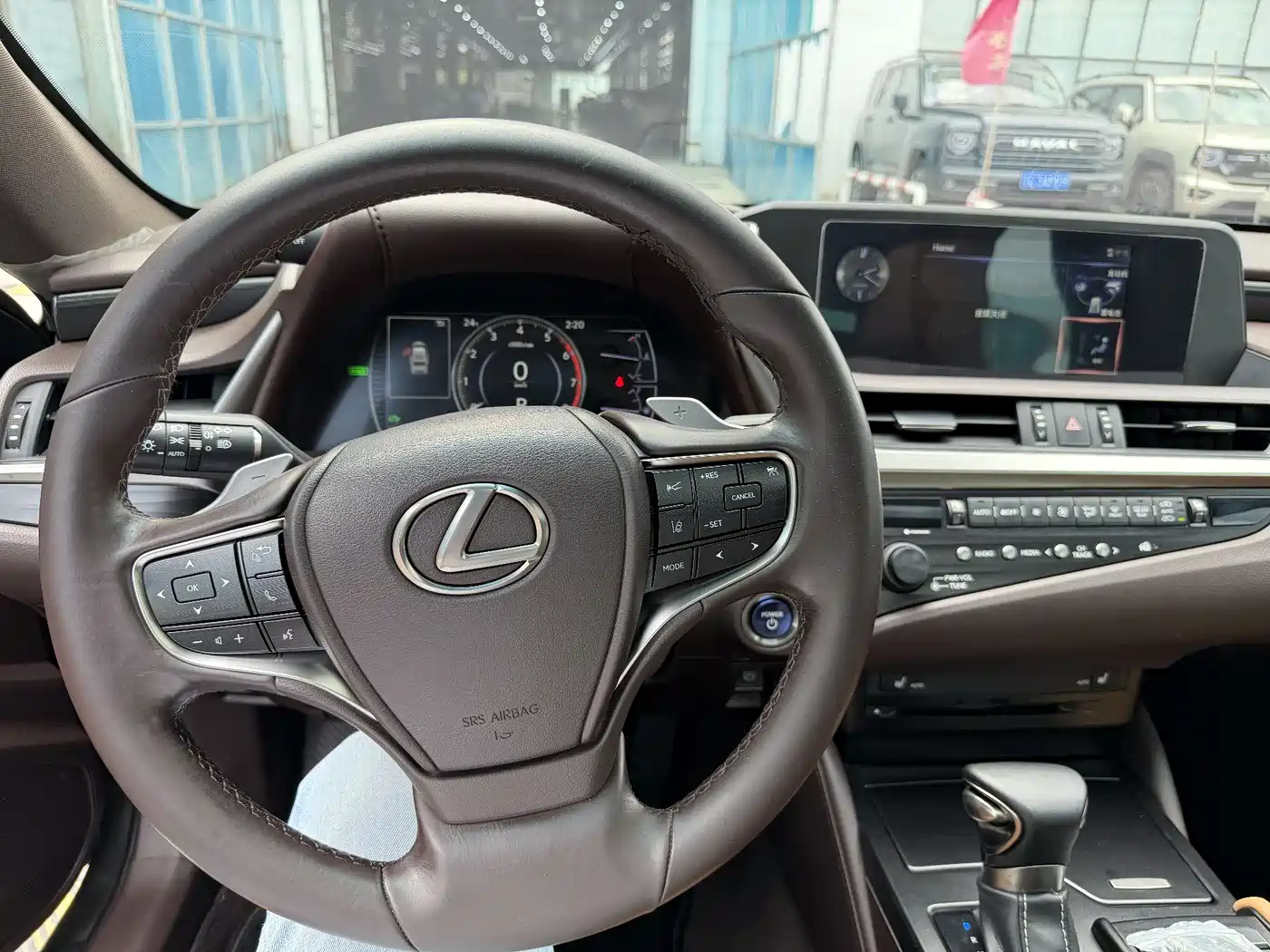 Lexus ES 2018 300h Excellence Edition China V фото 12